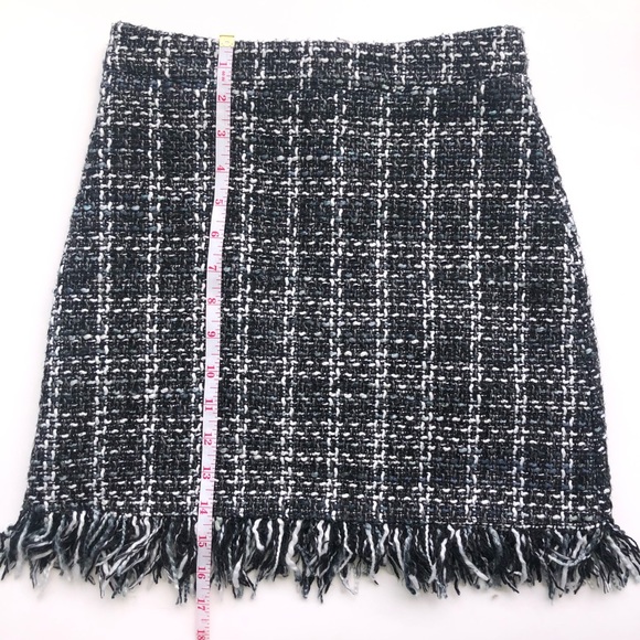 Tweed-like Mini Skirt - Picture 6 of 8